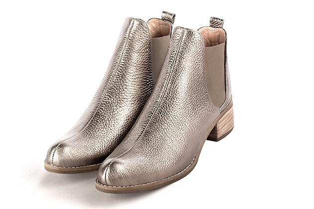 Taupe brown and bronze beige women's ankle boots, with elastics. Round toe. Low leather soles. Front view - Florence KOOIJMAN